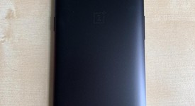 Mint
													OnePlus 5 - Unlocked, Black, 128 GB, 8 GB, A5000, photo 3 of 6