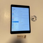 Good Apple iPad (8th Gen) - Unlocked, 32 GB, Gray, A2428