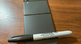 Good
													Samsung Galaxy Z Flip4 5G - Unlocked, Graphite, 256 GB, 8 GB, SM-F721U1, photo 3 of 4