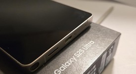 Good
													Samsung Galaxy S25 Ultra - Unlocked, Black, 256 GB, 12 GB, SM-S938U1, photo 3 of 7