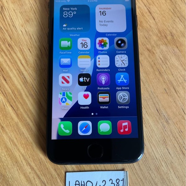 Apple iPhone SE 3rd Gen 2022 - Unlocked, 64 GB, Midnight, A2595
