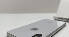 Fair
													Apple iPhone Xs - Unlocked, Silver, 64 GB, A1920, photo 5 of 7