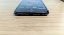 Fair
													Apple iPhone SE 3rd Gen 2022 - Unlocked, Midnight, 64 GB, A2595, photo 3 of 15
