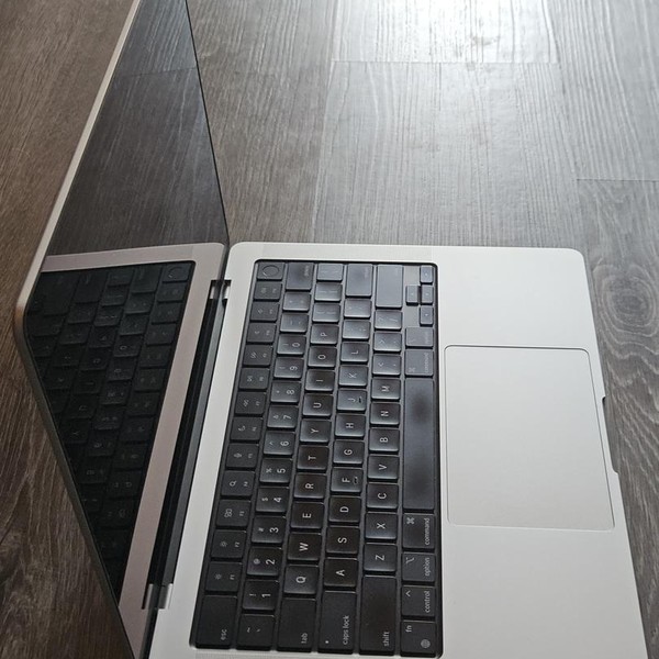 MacBook Pro 2023 - 14 inch - 2 TB, Silver, 32 GB, Apple M2 Max