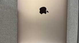 Good
													MacBook Air 2020 - 13" - I3, Gold, 256 GB, 8 GB, photo 1 of 6