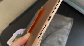 Good
													Apple iPad Mini 5th Gen - Unlocked, Gold, 256 GB, photo 5 of 8