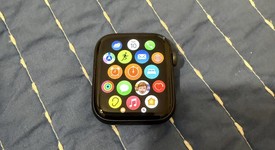 Mint
													Apple Watch SE 1st Gen 44mm - Gray, A2352 - GPS, Aluminum, photo 4 of 8