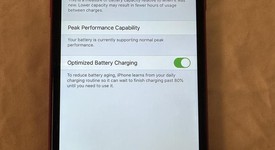 Good
													Apple iPhone Xr - AT&T, Red, 128 GB, A1984, photo 3 of 12