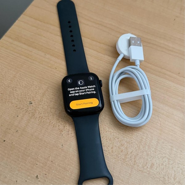 Apple Watch Series 7 45mm - Midnight, A2474 - GPS, Aluminum