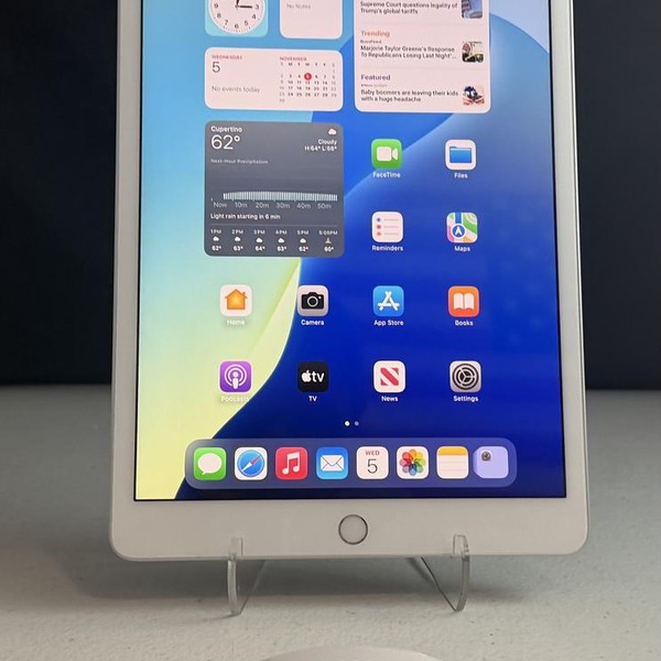 Apple iPad 7th Gen - Wi-Fi, 128 GB, Silver, A2197