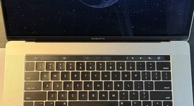 Good
													MacBook Pro 2016 (With Touch Bar) - 15" - Gray, 512 GB, 16 GB, photo 6 of 6