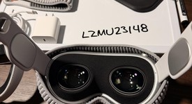 Mint
													Apple Vision Pro - 256 GB, photo 2 of 8