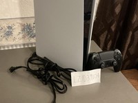 PlayStation 5 Standard Edition (2020)