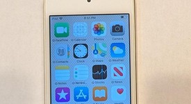 Good
													Apple iPod Touch 6th Gen - Wi-Fi, Gold, 128 GB, photo 1 of 7
