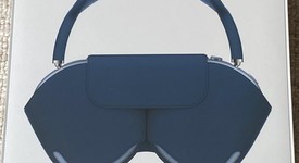 New
													Apple AirPods Max - Sky Blue, photo 1 of 4