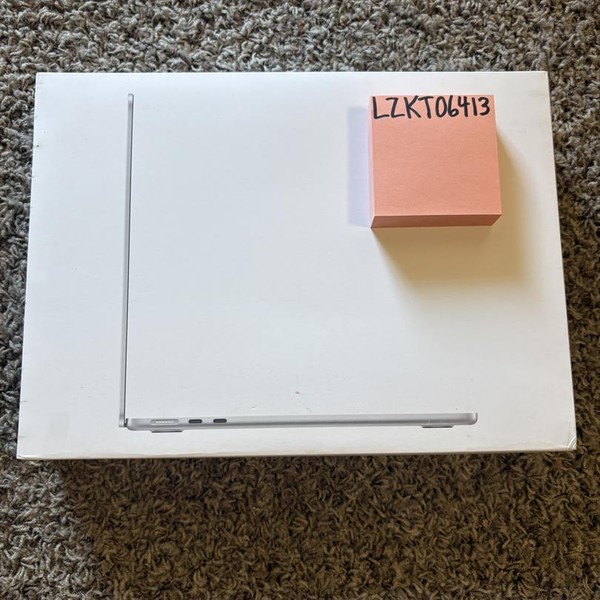 MacBook Air 2024 (M3) - 13 inch - 256 GB, Silver, 16 GB, Apple M3, 8-core GPU