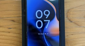 Mint
													Motorola Razr (2025) - Unlocked, Blue, 256 GB, 8 GB, photo 5 of 12