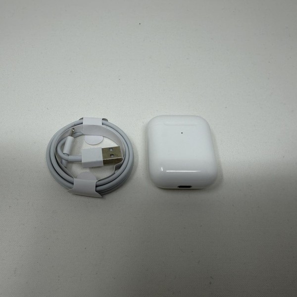 Apple AirPods (2nd Gen) - Wireless Case