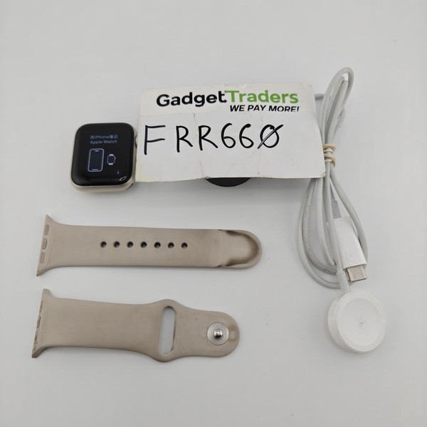 Apple Watch SE 2nd Gen 40mm - Silver, A2722 - GPS, Aluminum