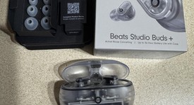 Used
													Beats Studio Buds Plus - Clear, photo 5 of 6
