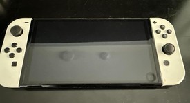 Good
													Nintendo Switch - OLED - White, 64 GB, photo 3 of 7