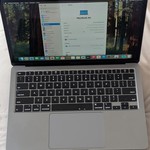Good MacBook Air 2020 - 13 inch - 256 GB, Gray, 8 GB, Intel Core i3