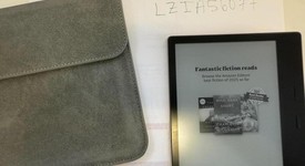 Mint
													Amazon Kindle Oasis 9th Gen - Wi-Fi, Gold, 32 GB, photo 2 of 9