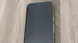 Good
													Google Pixel 9 - Unlocked, Porcelain, 128 GB, 12 GB, G2YBB, photo 3 of 11