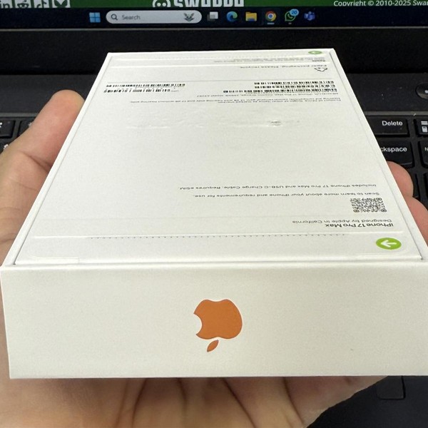 Apple iPhone 17 Pro Max - Verizon, 256 GB, Cosmic Orange, A3257