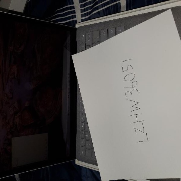 Microsoft Surface Laptop 2 - 512 GB, Platinum, 16 GB, Intel Core i7