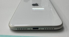 Mint
													Apple iPhone 11 - Unlocked, White, 64 GB, A2111, photo 3 of 8