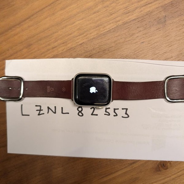 Apple Watch Series 4 40mm - Gray, A1977 - GPS, Aluminum