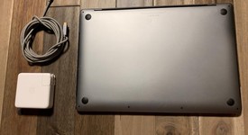 Fair
													MacBook Pro 2017 (With Touch Bar) - 15" - I7, Gray, 512 GB, 16 GB, photo 5 of 8