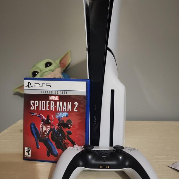 PlayStation 5 Slim Standard Edition (2023) - 1 TB, White