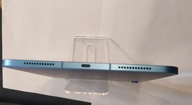 Mint
													Apple iPad 10th Gen - Unlocked, Blue, 64 GB, A2757, photo 2 of 6