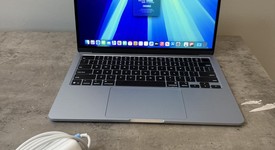 Mint
													MacBook Air 2025 (M4) - 13" - Apple M4, Sky Blue, 256 GB, 16 GB, photo 2 of 13