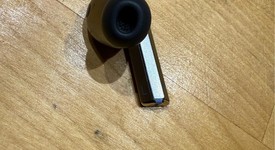 Used
													Samsung Galaxy Buds3 Pro - Silver, photo 2 of 3