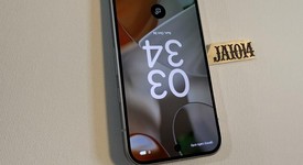 Mint
													Google Pixel 9 - Unlocked, Porcelain, 128 GB, 12 GB, G2YBB, photo 5 of 7