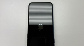 Mint
													Apple iPhone SE 3rd Gen 2022 - Unlocked, Midnight, 64 GB, A2595, photo 3 of 5