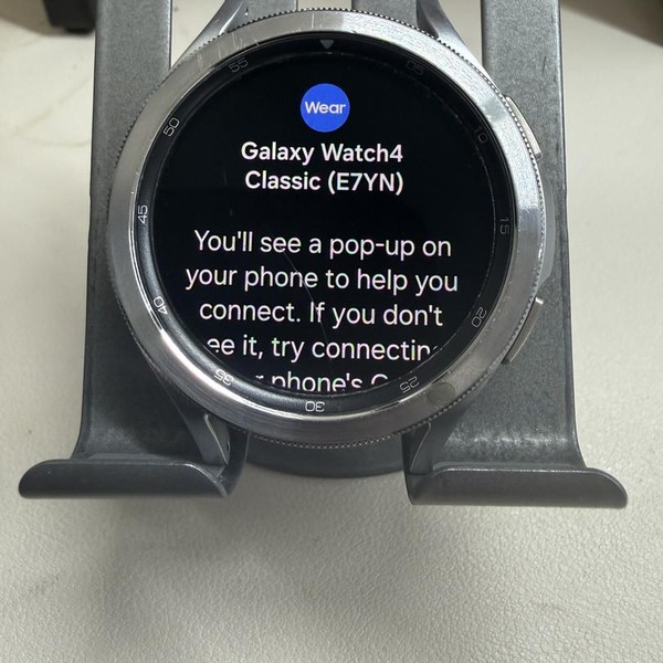 Samsung Galaxy Watch4 Classic - Wi-Fi, Silver, 46mm