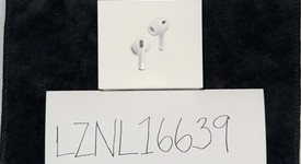 New
													Apple AirPods Pro 3, photo 6 of 6