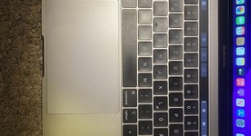 Good
													MacBook Pro 2018 (With Touch Bar) - 13" - I7, Gray, 512 GB, 16 GB, photo 1 of 12