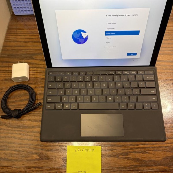 Microsoft Surface Pro 4 - 12.3 Inch - Wi-Fi, Silver, 128 GB, 4 GB