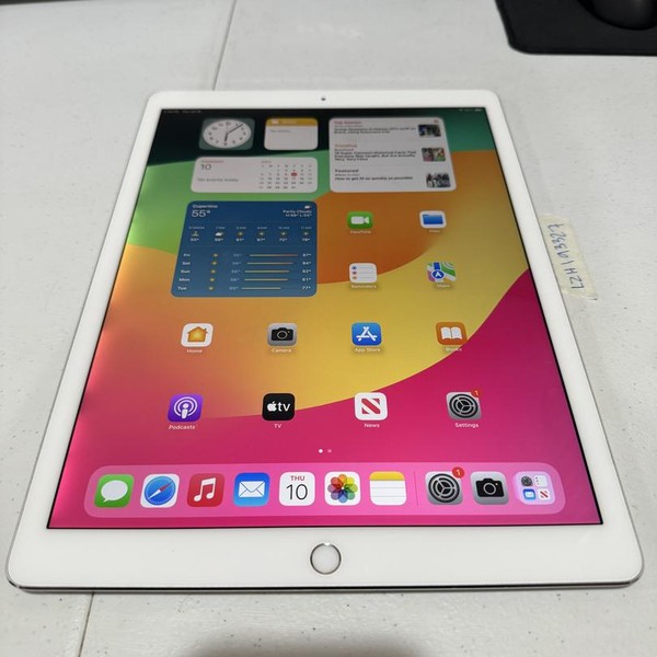 Apple iPad Pro 12.9 inch 2nd Gen 2017 - Wi-Fi, 64 GB, Silver