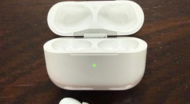 Used
													Apple AirPods Pro 2 - USB-C, photo 3 of 5