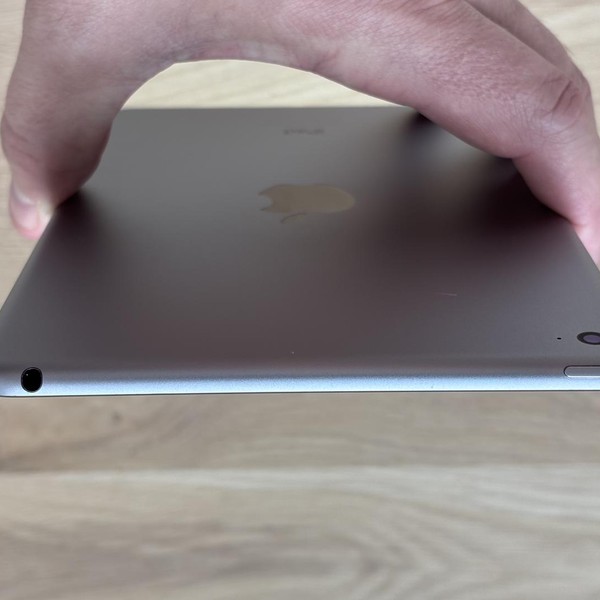 Apple iPad Mini 4 - Wi-Fi, 64 GB, Silver