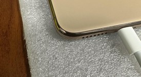 Good
													Apple iPhone 11 Pro Max - Unlocked, Gold, 256 GB, A2161, photo 5 of 9