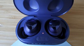 Used
													Samsung Galaxy Buds Plus - Purple, SM-R175, BTS Edition, photo 1 of 5