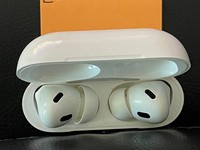 Apple AirPods Pro 2