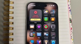 Mint
													Apple iPhone Air - Unlocked, Cloud White, 256 GB, A3260, photo 1 of 6